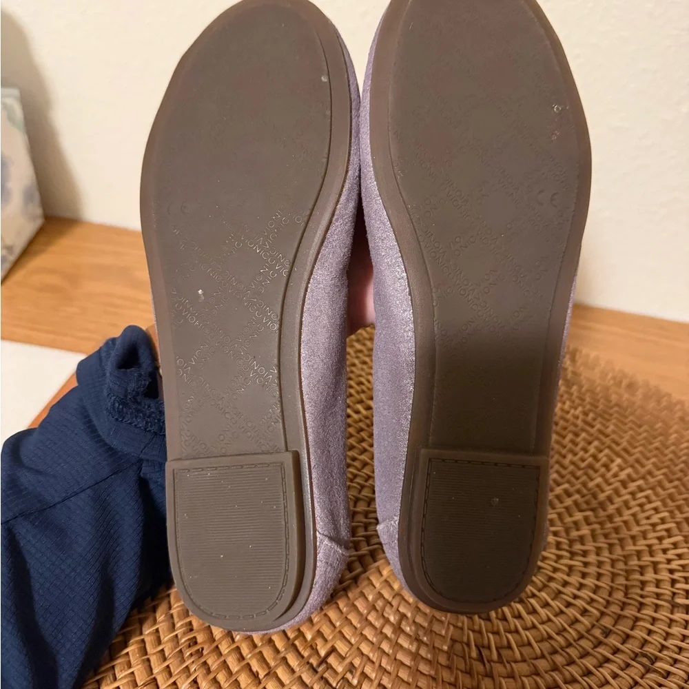 Vionic Lavender Shimmer Ballet Flats‎
